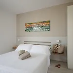 艾姆里尼度假酒店 度假村